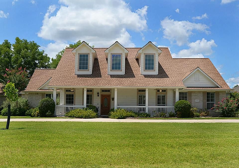 1st image of 32619 Waterworth Ct