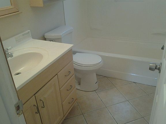 4th image of 10303 N 19th St