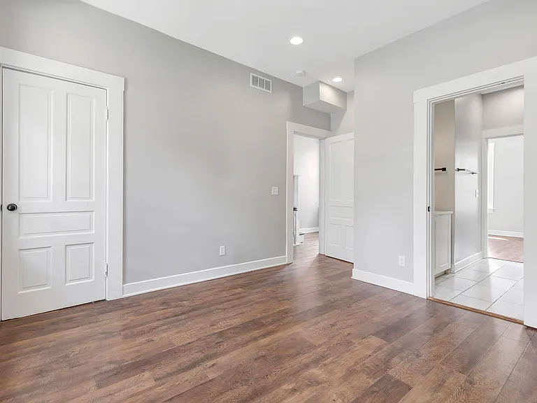 2724 Glendora Ave — Photo 24