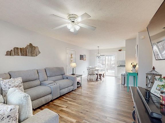 4th image of 107 Renee Dr