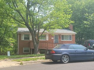 4504 Hanover Ct, Woodbridge, VA 22193