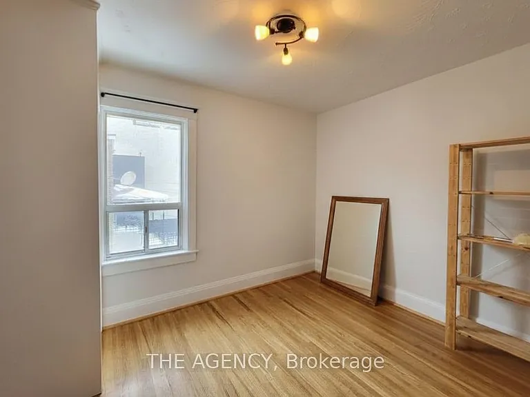 613 Delaware Ave N #UPPER — Photo 14