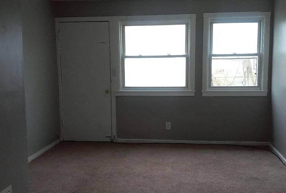 1st image of 33124 Alaska Ct