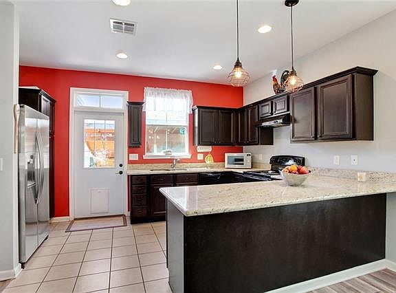 5th image of 1470 Wakefield Pl