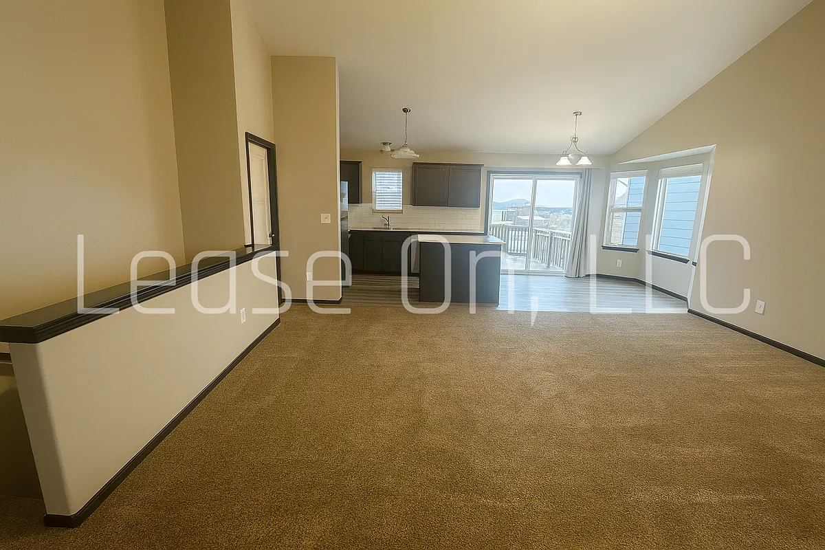 Building Photo - 2114 E Village Estates Dr