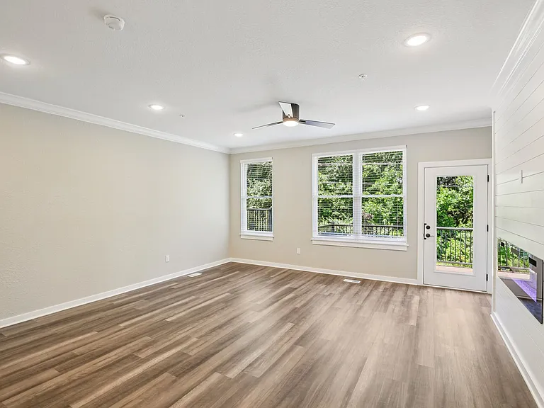 Greenwood Townhomes — Photo 12
