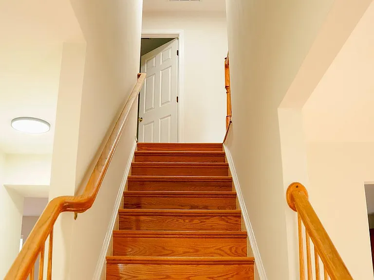 9013 Melody Dr — Photo 7