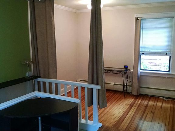 Lots of sunlight from front to back