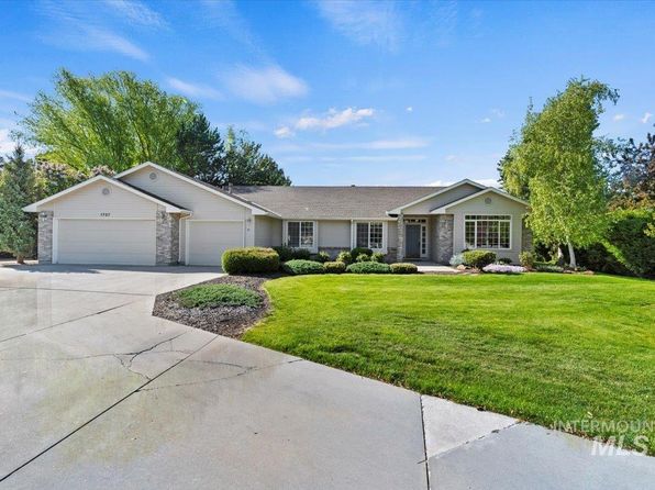 1737 E Stadler Ct, Eagle, ID 83616