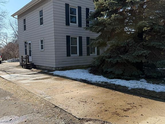 2nd image of 526 E Savidge St