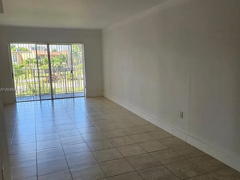 4900 NW 79th Ave #206 — Photo 16