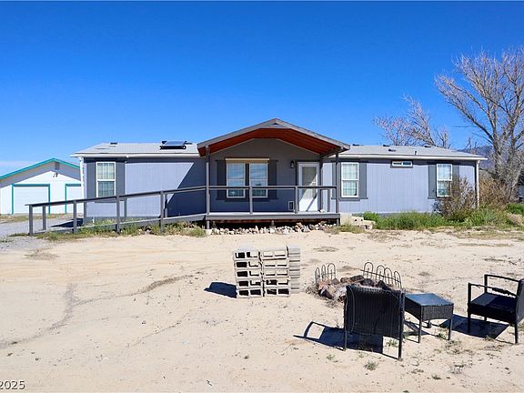 3rd image of 60 W Country Place Rd