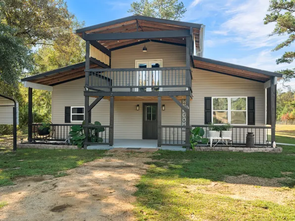 76 Entrekin Rd, Lumberton, MS 39455