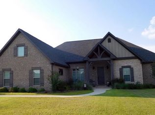 214 Whisper Ln, Midland City, AL 36350
