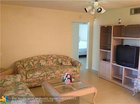 3rd image of 129 Lake Pine Cir APT C-2