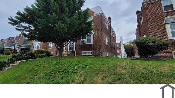 3rd image of 8247 Fayette St Floor 2