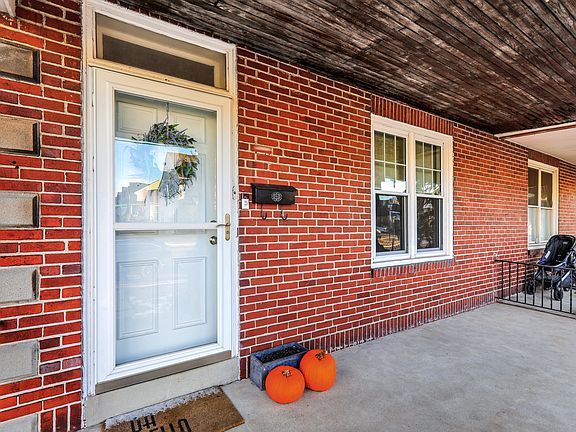 2nd image of 207 Tulpehocken Ave