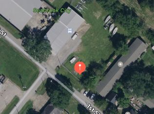 1600 1st St, Seabrook, TX 77586