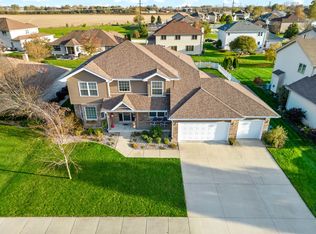 824 Coyote Trl, Manteno, IL 60950