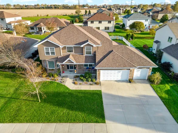 824 Coyote Trl, Manteno, IL 60950