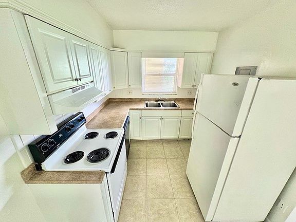 2nd image of 4750 40th Ave N APT 107