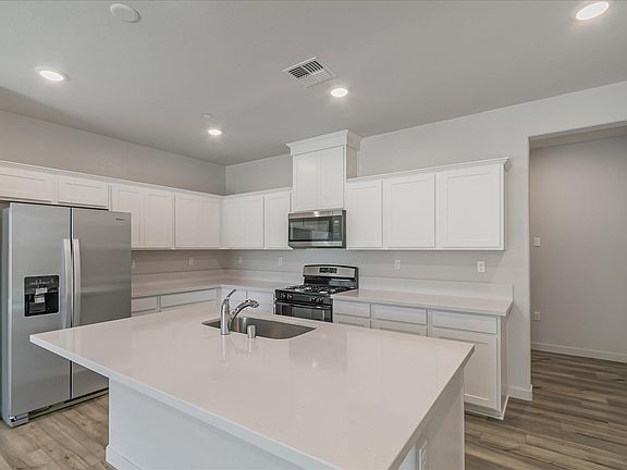 3rd image of 227 Manatee Street