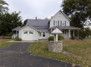 8991 Bender Rd, North Ridgeville, OH 44039