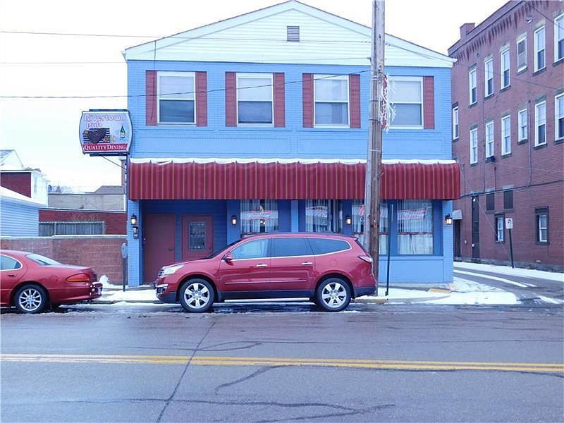 1st image of 118 3rd St
