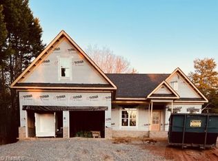 4672 Cherryhill Ln, Winston Salem, NC 27106