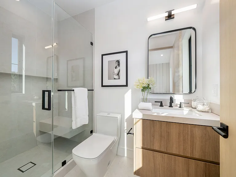 12207 Valleyheart Dr — Photo 23
