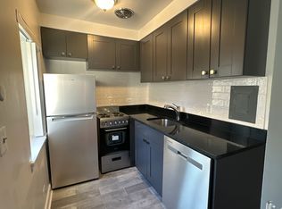 3900 N Pine Grove Ave #319, Chicago, IL 60613