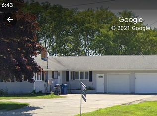 5198 Garfield Rd, Auburn, MI 48611