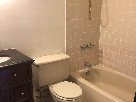 5th image of 1325 Michael Pl APT 1