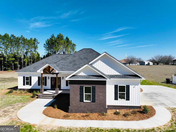 104 Sapwood Cir, Dublin, GA 31021
