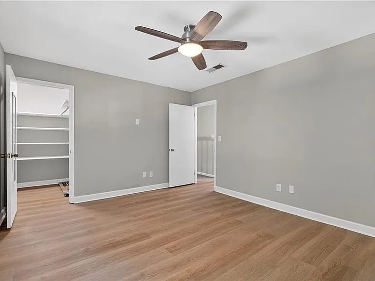 6520 Roswell Rd #48 — Photo 21