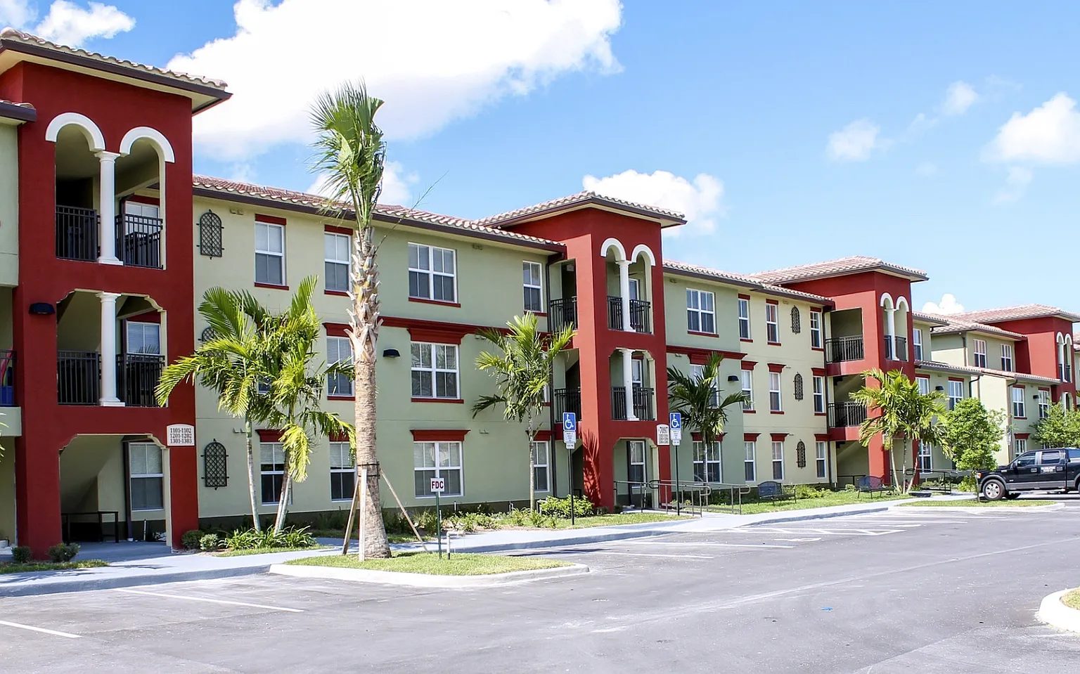 Elysium at Osprey Oaks — Photo 2