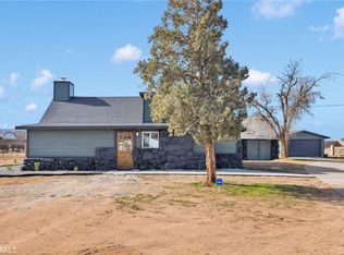 14344 Central Rd, Apple Valley, CA 92307