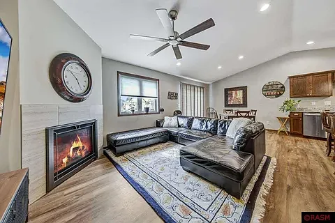 611 Mari Dean Blvd #6 — Photo 6