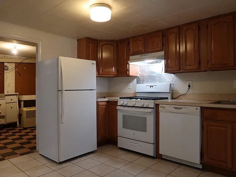 109 Deep Dale Dr — Photo 22