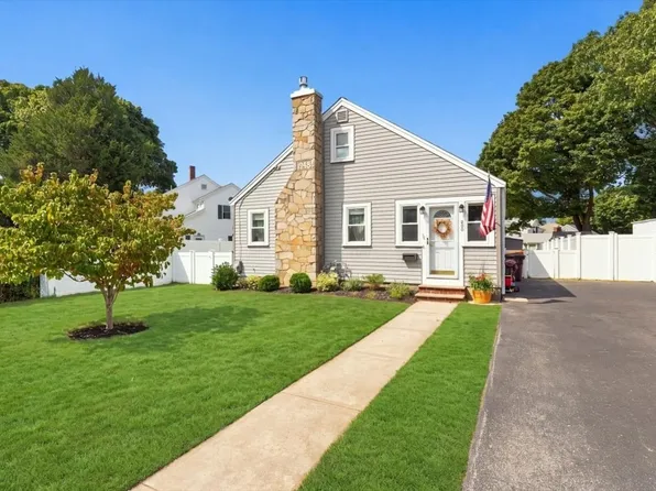 200 Roosevelt Rd, Weymouth, MA 02188
