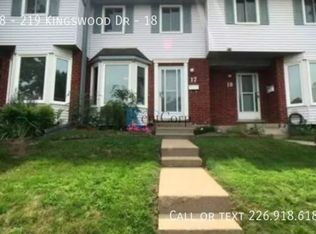 18-219 Kingswood Dr #18, Kitchener, ON N2E 1S9