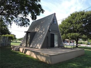 611 Elm Cir, Bridgeport, TX 76426