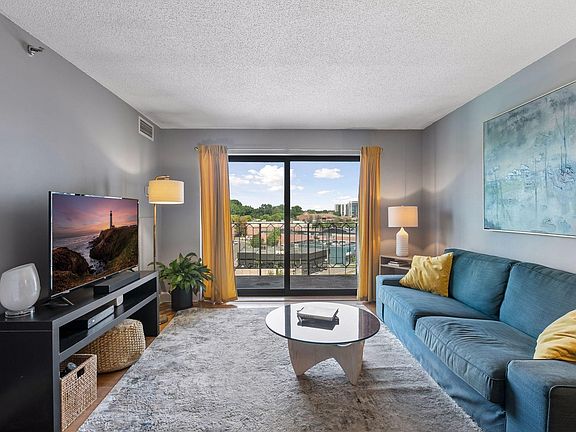 5th image of 3131 Excelsior Blvd APT 512