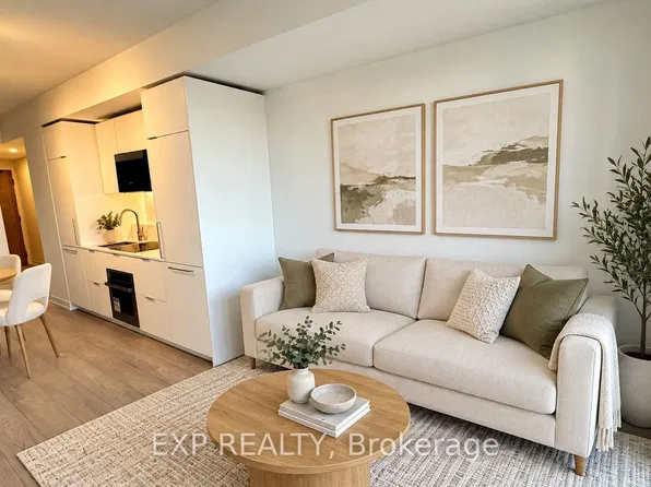 1 Fairview Rd E, Mississauga, ON