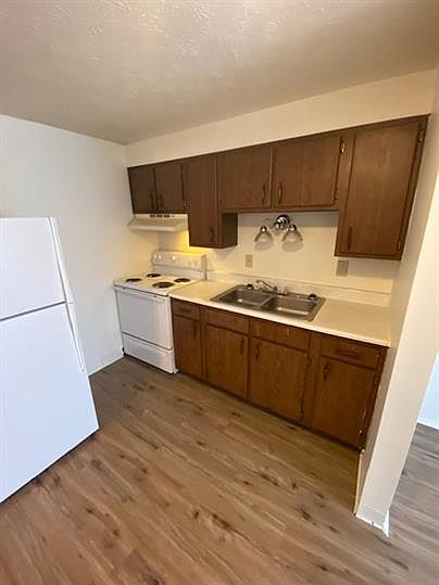 1st image of 425 Mill St APT 13