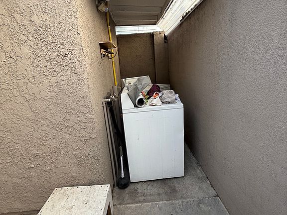 3rd image of 1431 N Seaman Ave #A