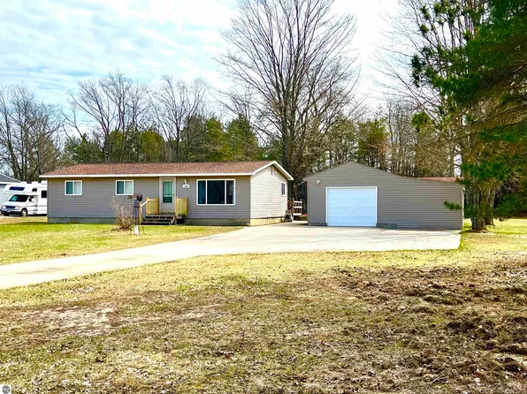 3309 S 39th Rd, Cadillac, MI 49601