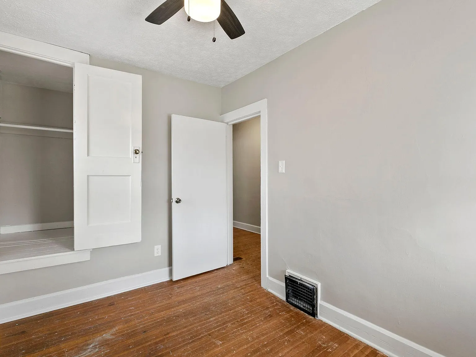 3928 N College Ave — Photo 3