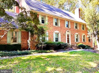 26 Belleview Dr, Severna Park, MD