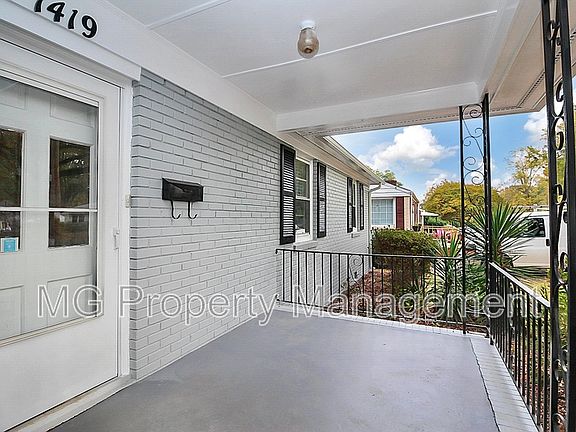 4th image of 1419 Herrin Ave